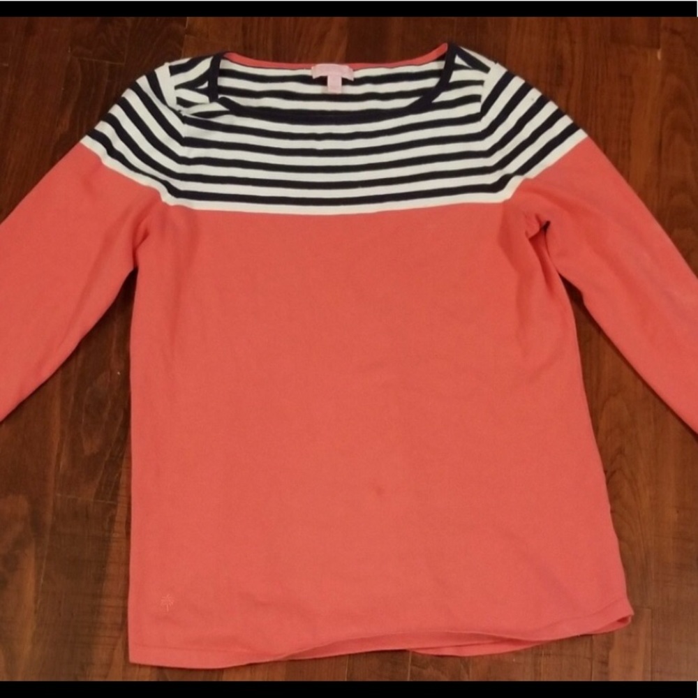 Lilly Pulitzer sweater• Good used condition